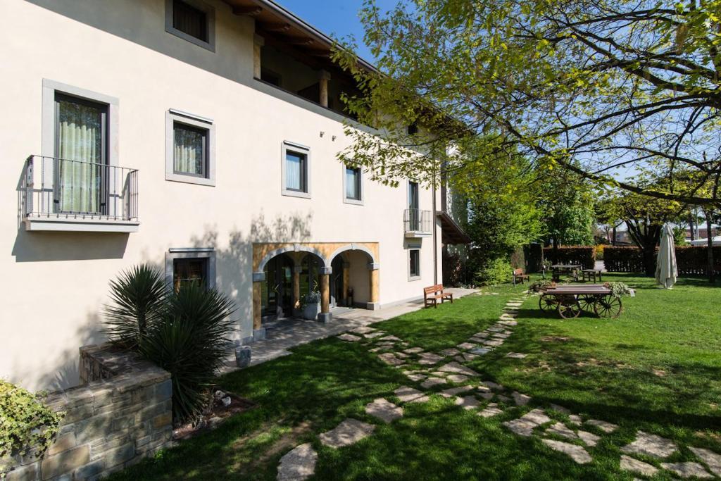 Albergo Da Nando Mortegliano Εξωτερικό φωτογραφία